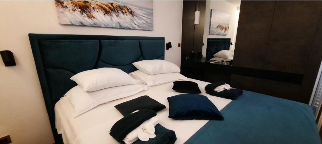 Blue Sea Apartment